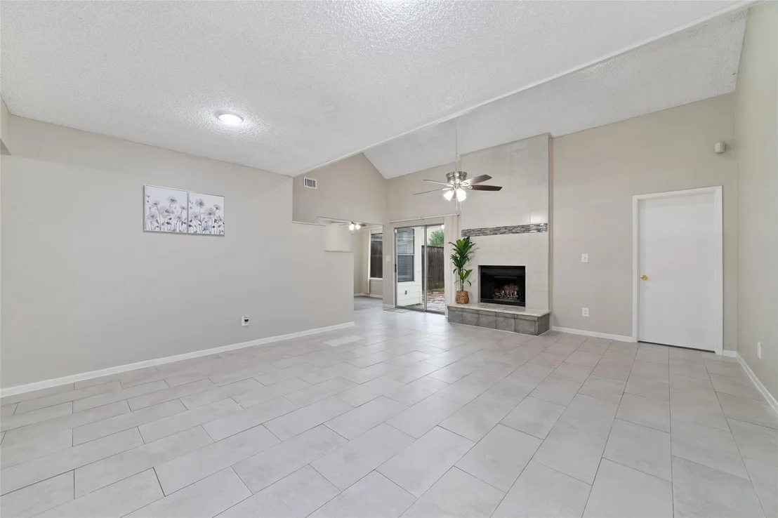 Photo of 6322 Lynkat Lane