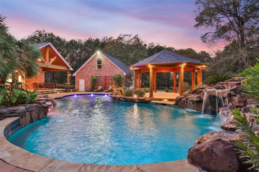 Photo of 14511 Hillside Lane