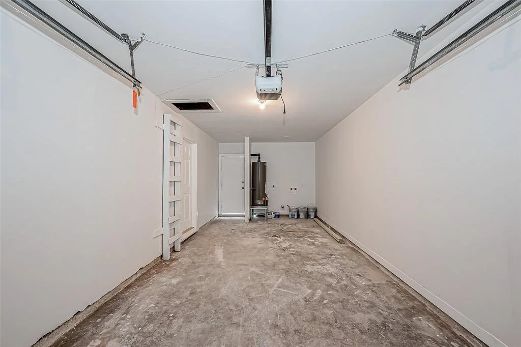 Photo of 4818 Holloway Drive