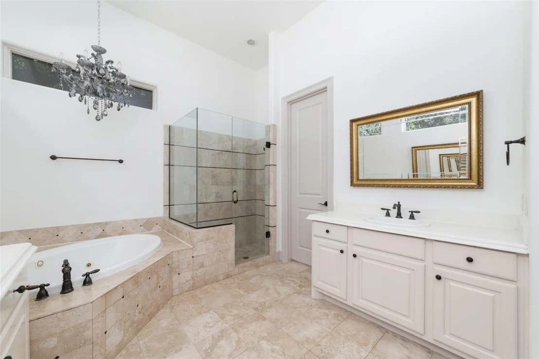 Photo of 2822 Stuart Manor