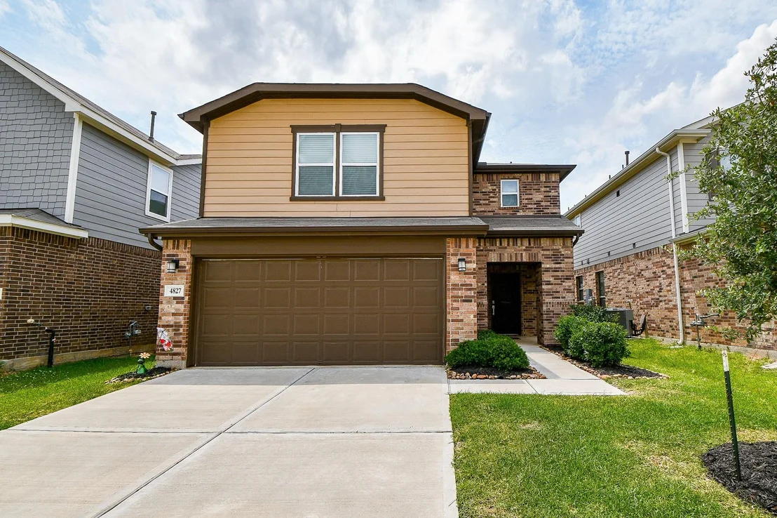 Photo of 4827 Ranleagh Court
