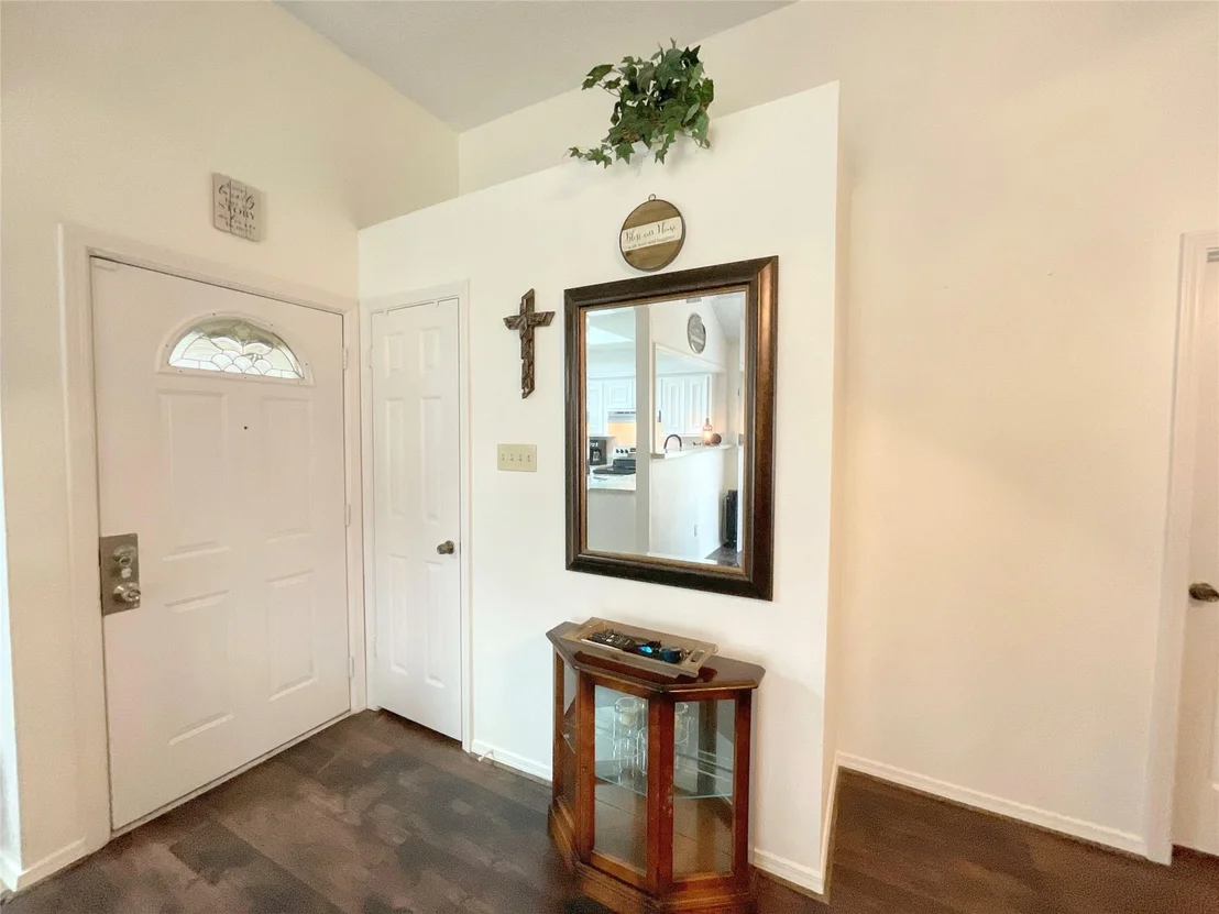 Photo of 1155 Holbech Lane