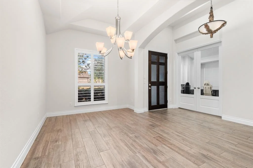 Photo of 28223 Green Meadow Way