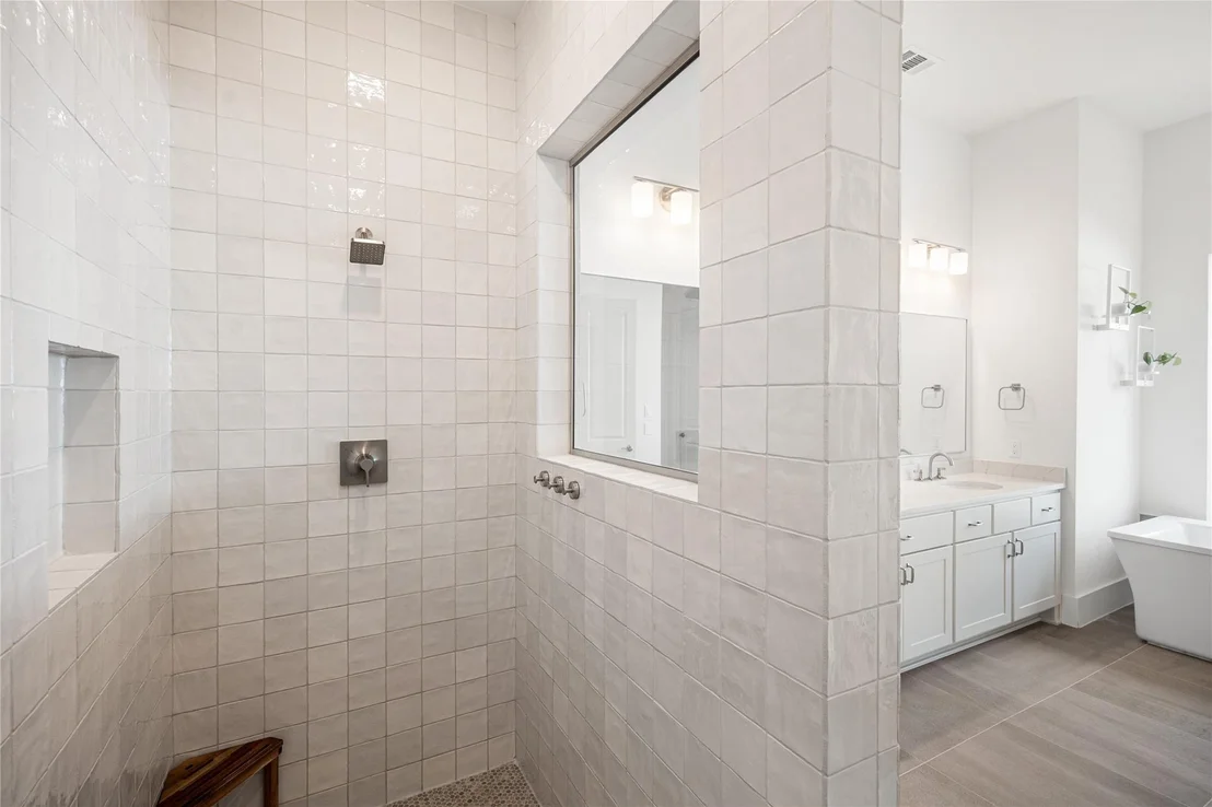 Photo of 4114 Pleasant Ridge Drive