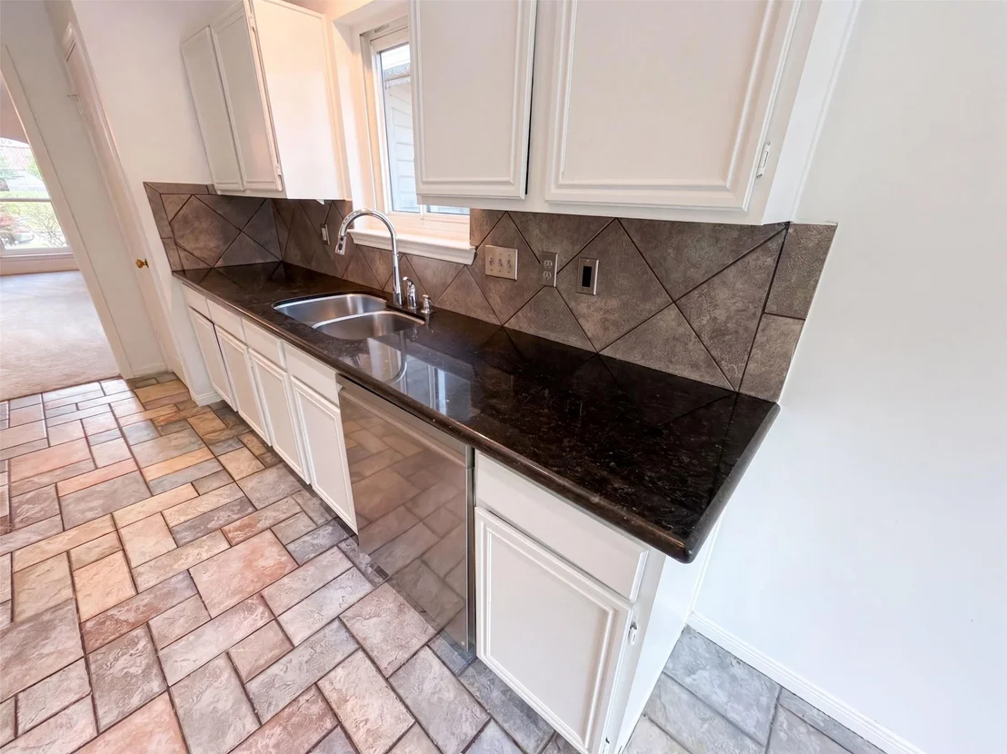 Photo of 1115 Long Prairie Drive