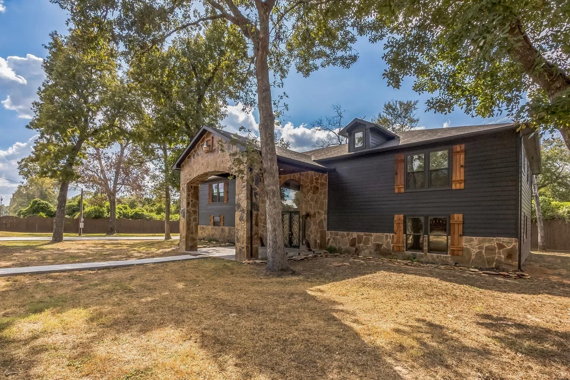 Photo of 24578 Derry Street