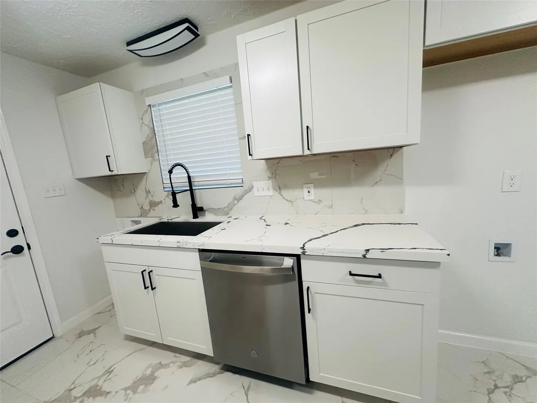 Photo of 2531 Walcott Lane