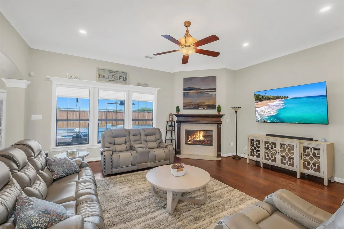 Photo of 1817 Mesa Verde Drive
