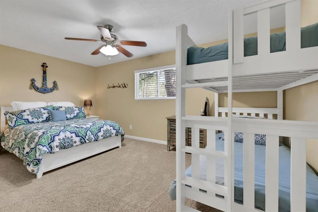 Photo of 221 Harbour Row Drive