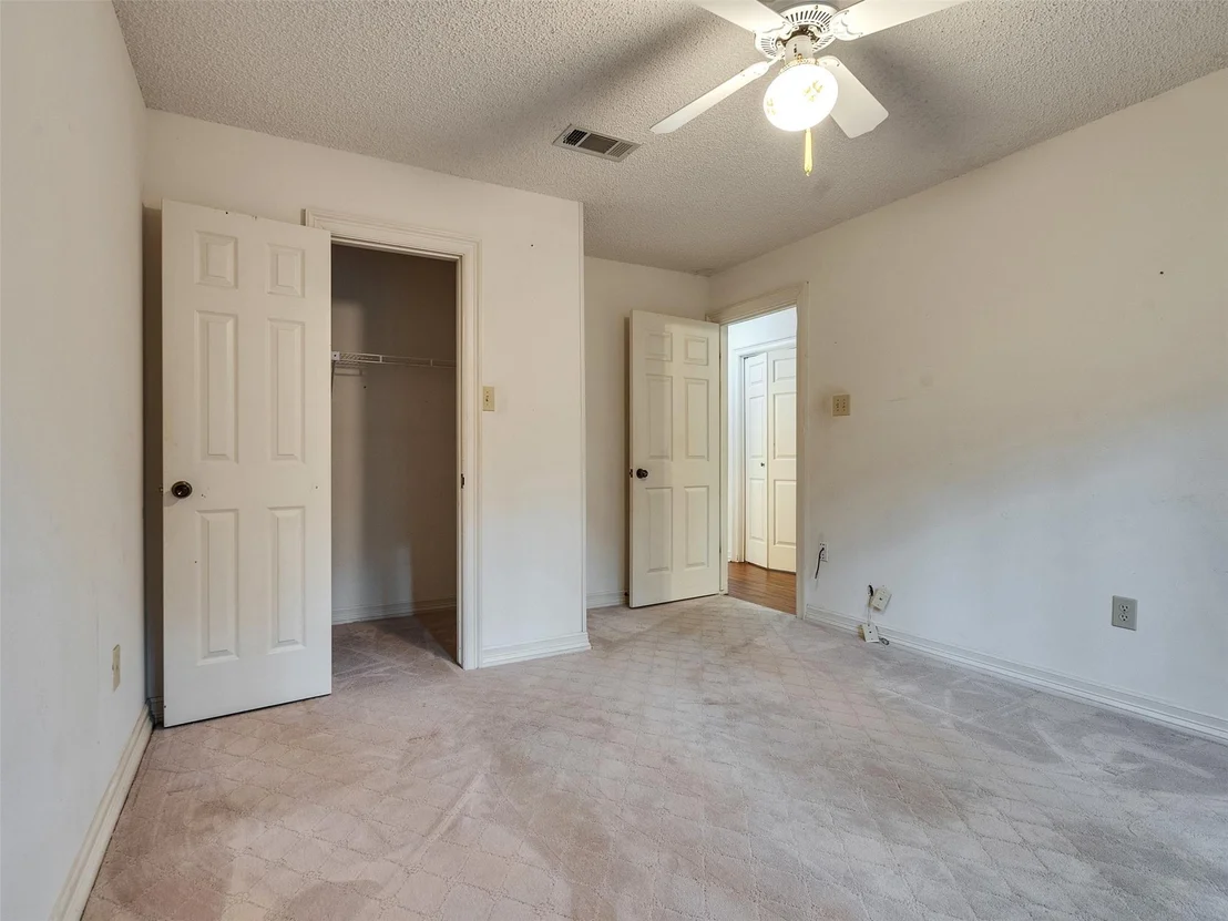 Photo of 185 Lake Drive