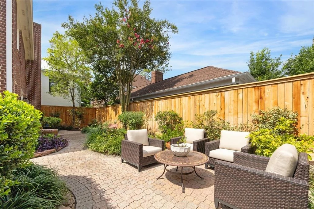 Photo of 27 Hackberry Lane