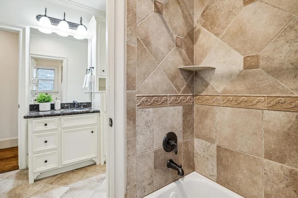 Photo of 4051 Aberdeen Way
