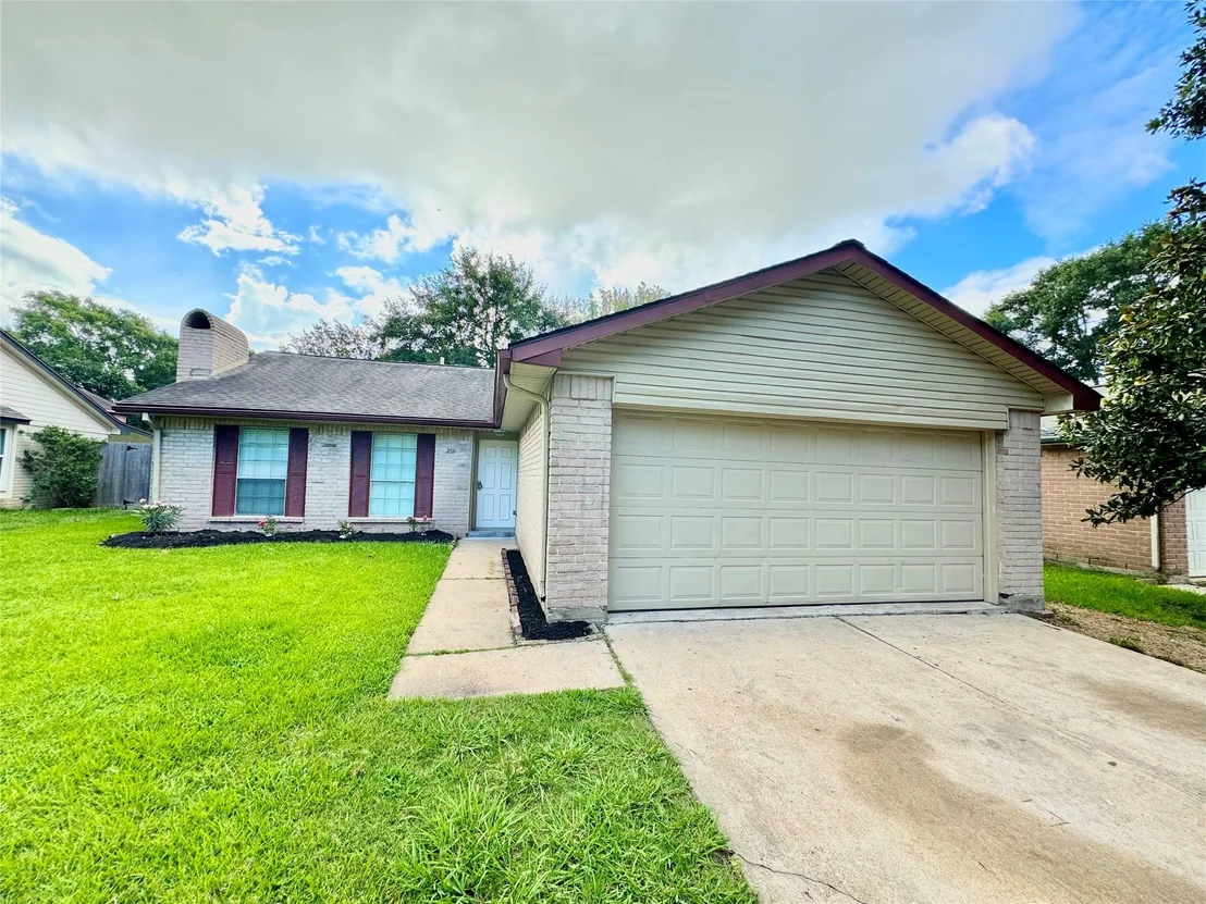 Photo of 2511 Maple Tree Court