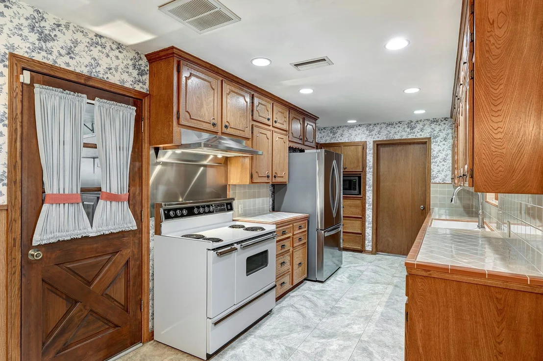 Photo of 6215 Waltway Drive