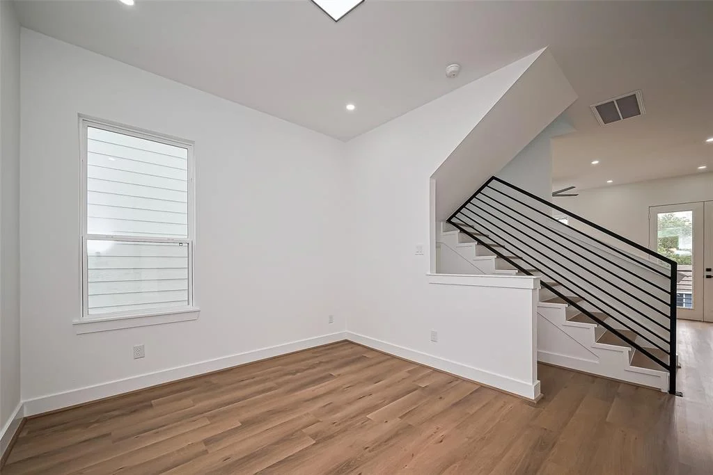 Photo of 6907 Saint Augustine Street