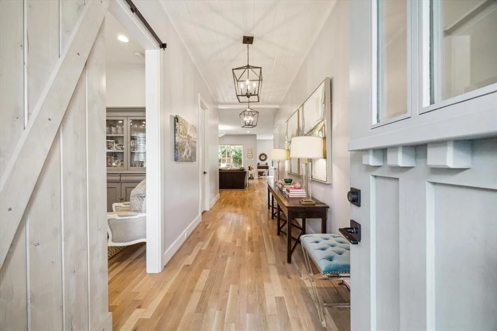 Photo of 1409 Chamboard Lane