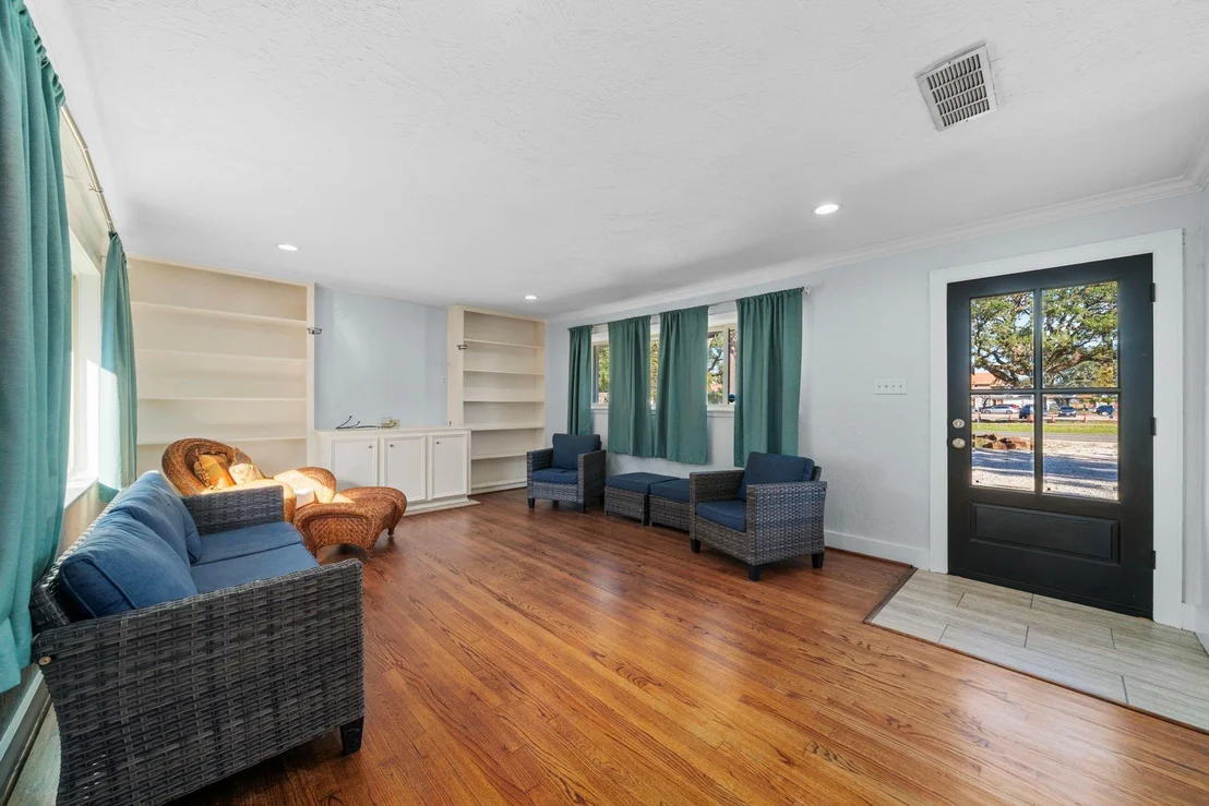 Photo of 1723 Campbell Road