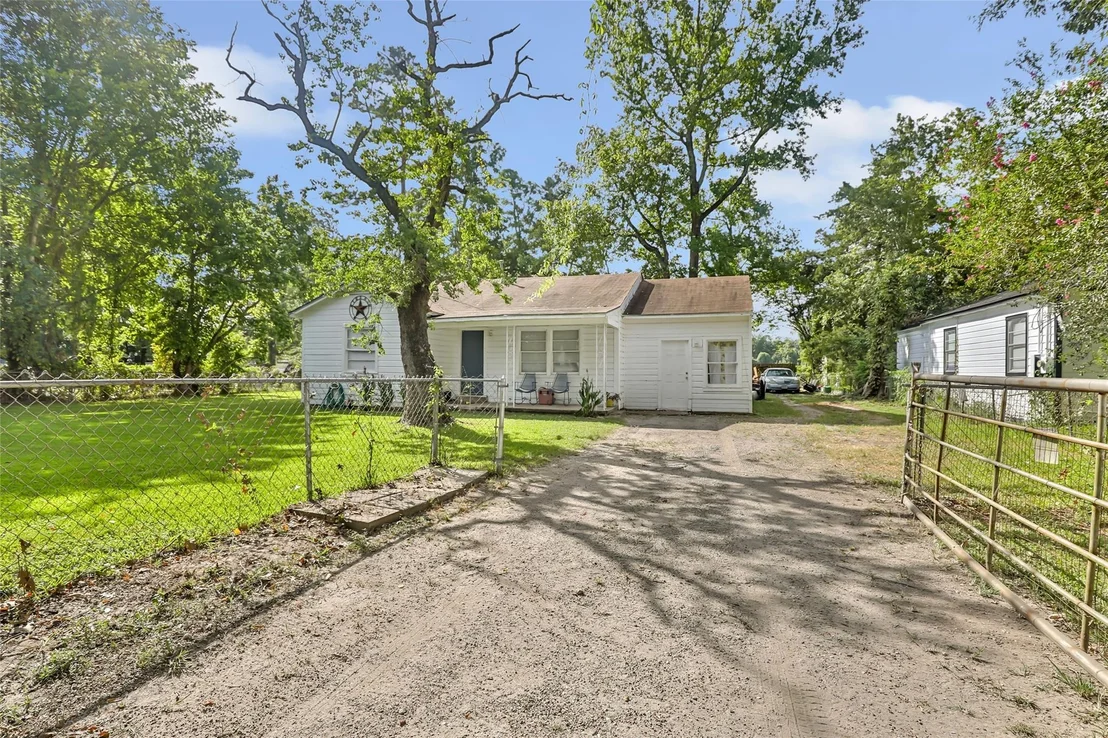Photo of 305 Cherry Creek Road