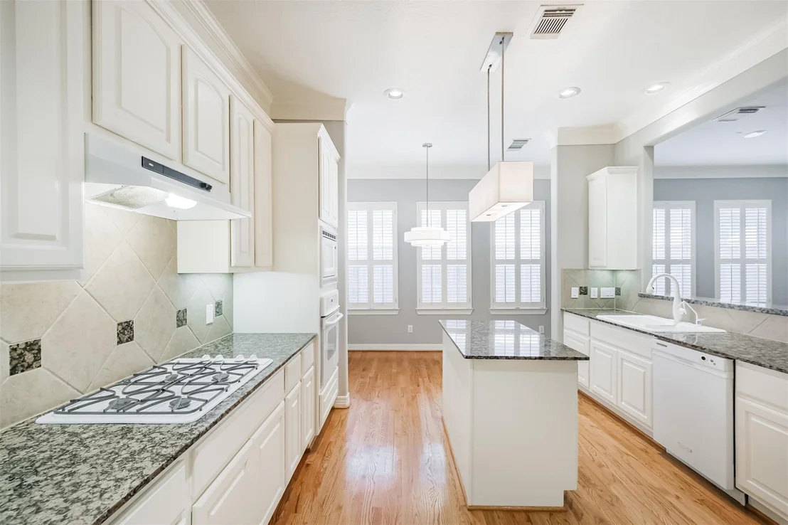 Photo of 1311 Shady Villa Pine