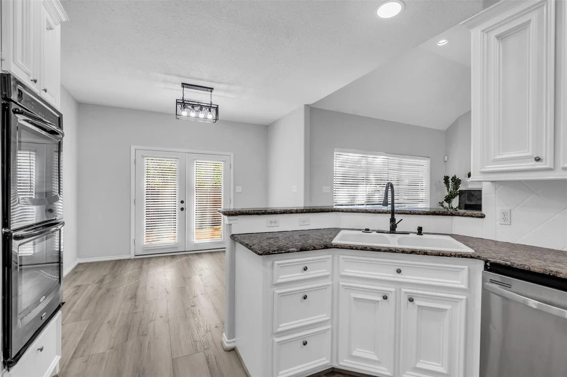 Photo of 3002 Pine Chase Drive