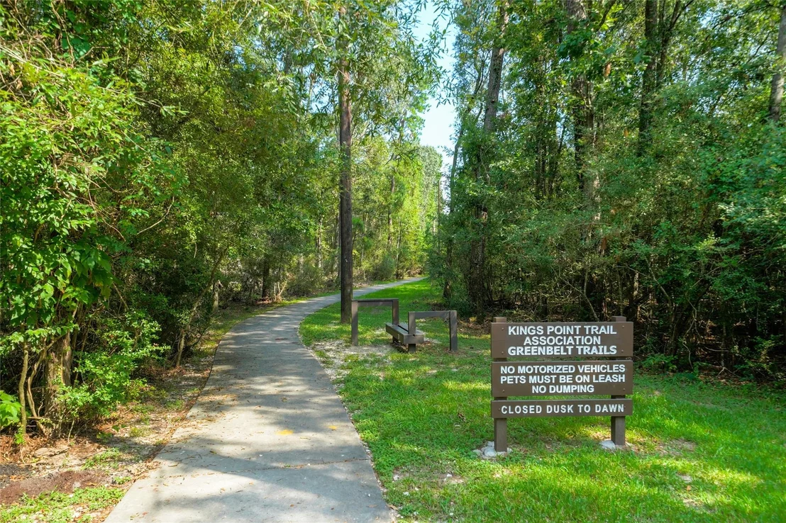 Photo of 1926 Maple Lakes Drive