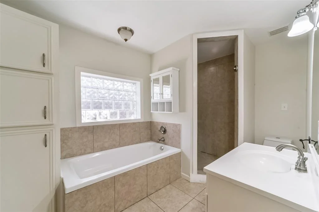 Photo of 11643 Breezy Knoll Drive