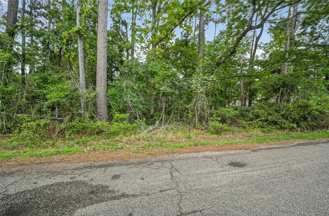 Photo of 1007 W Cedar River Road