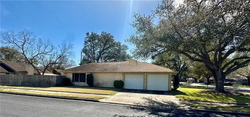 Photo of 213 Yuma Drive