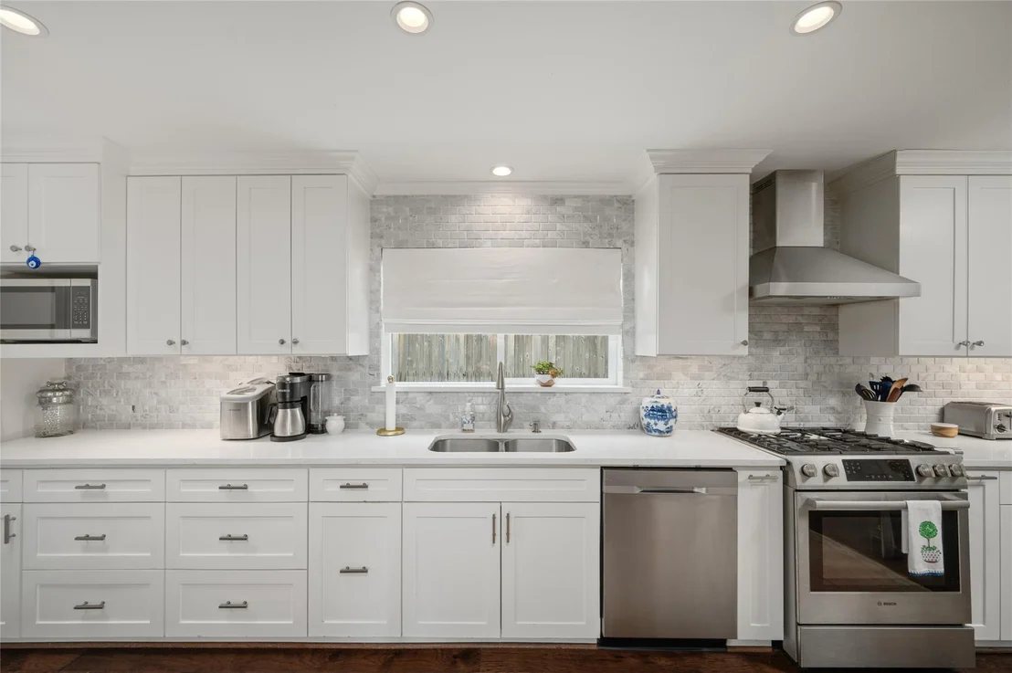 Photo of 14511 Oak Bend Drive