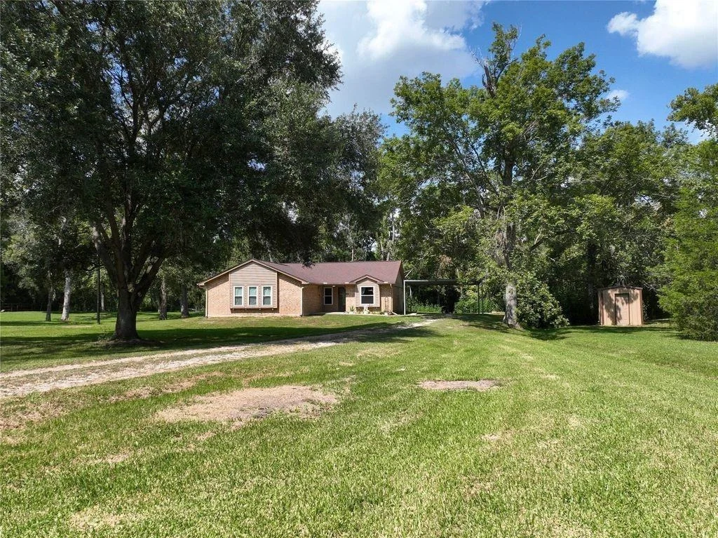 Photo of 9308 Acorn Drive