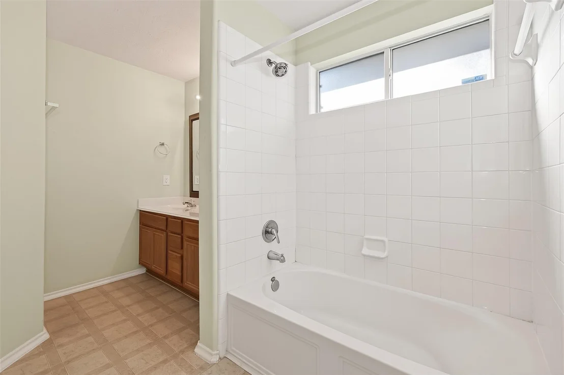 Photo of 11034 Knobbley Oak Court
