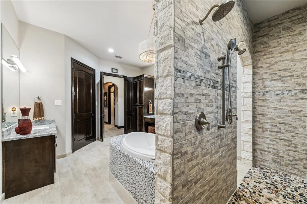 Photo of 12301 Oak Bend Circle