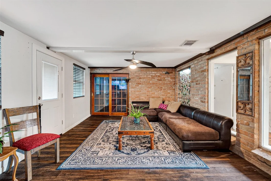 Photo of 1022 Apache Falls Drive
