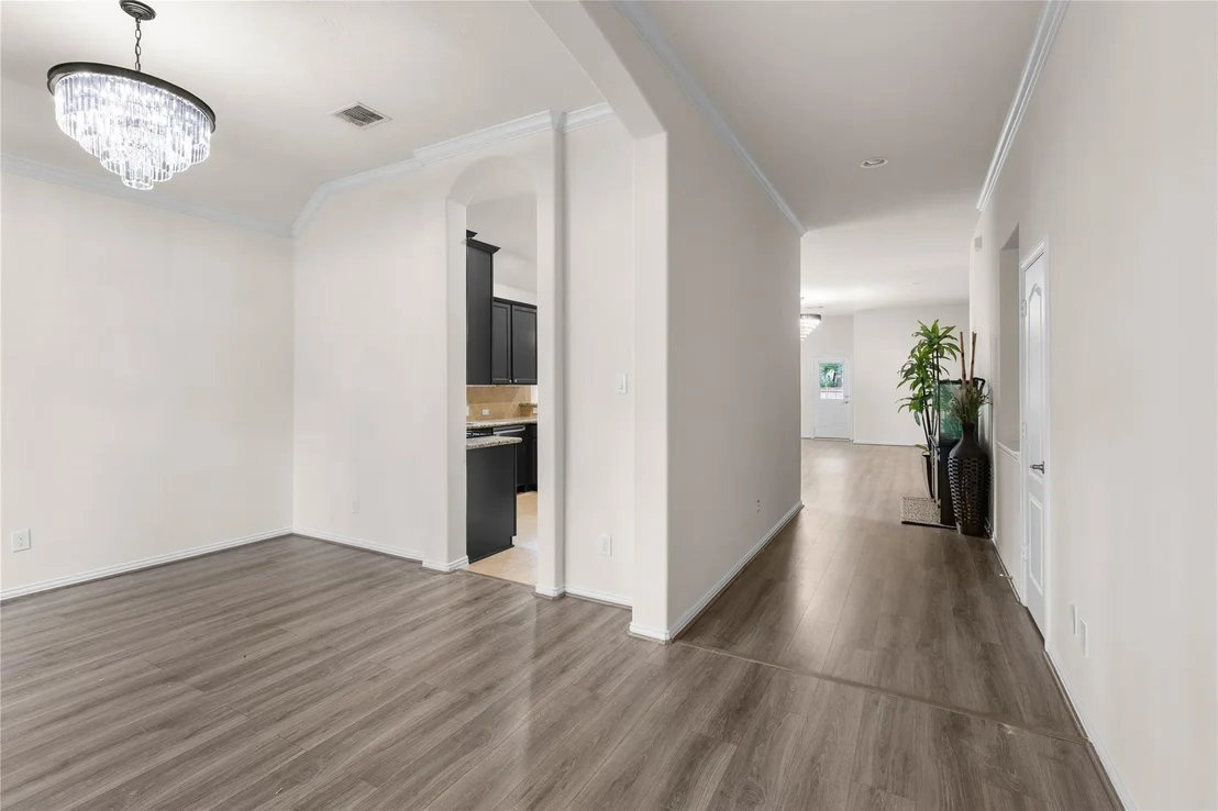 Photo of 6923 Dillon Drive