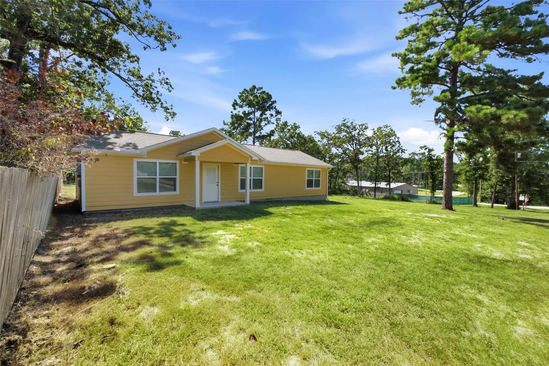 Photo of 340 Oak Ridge Drive