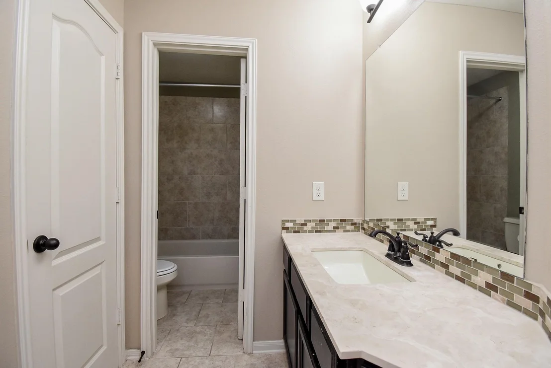 Photo of 6034 Gracys Landing Lane