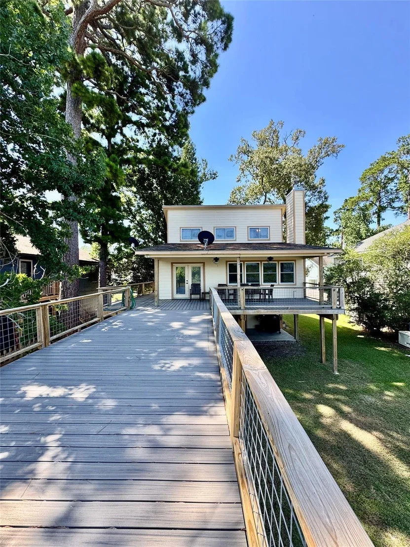Photo of 83 Lakeside