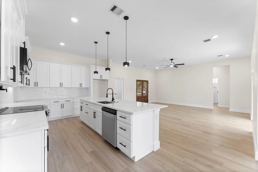 Photo of 10310 Sunset Lane