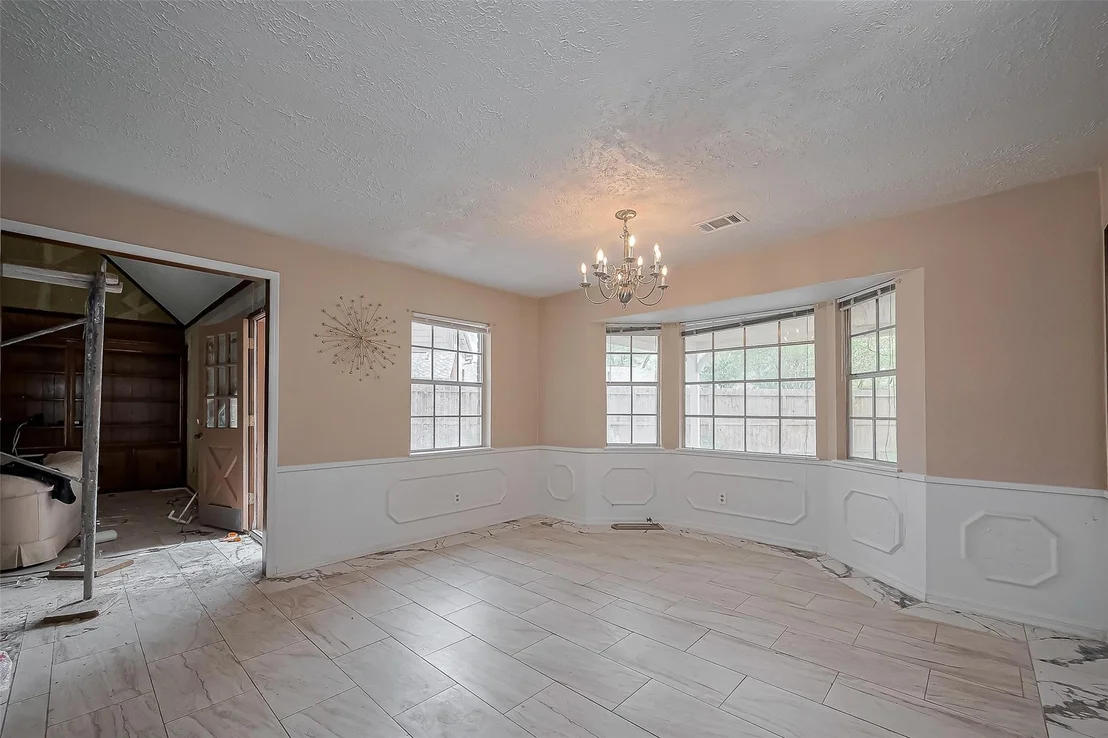 Photo of 811 Loire Lane