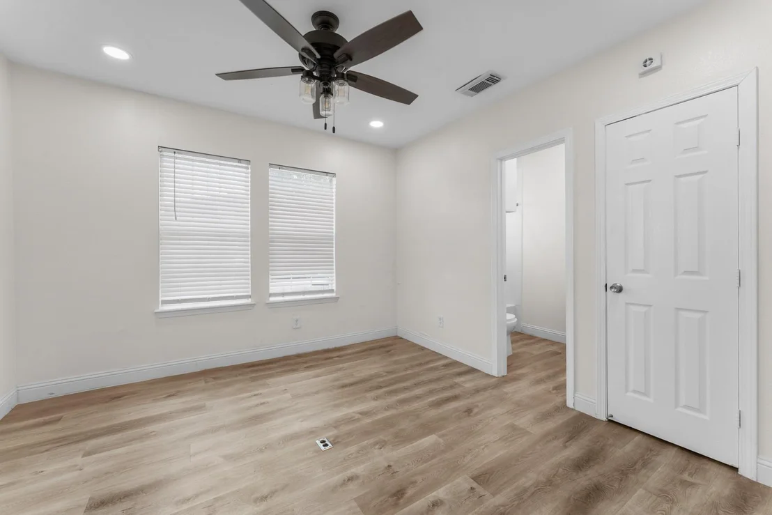 Photo of 1435 N Durham Drive