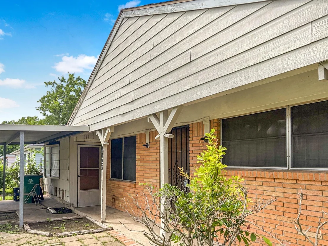 Photo of 4423 Holloway Drive