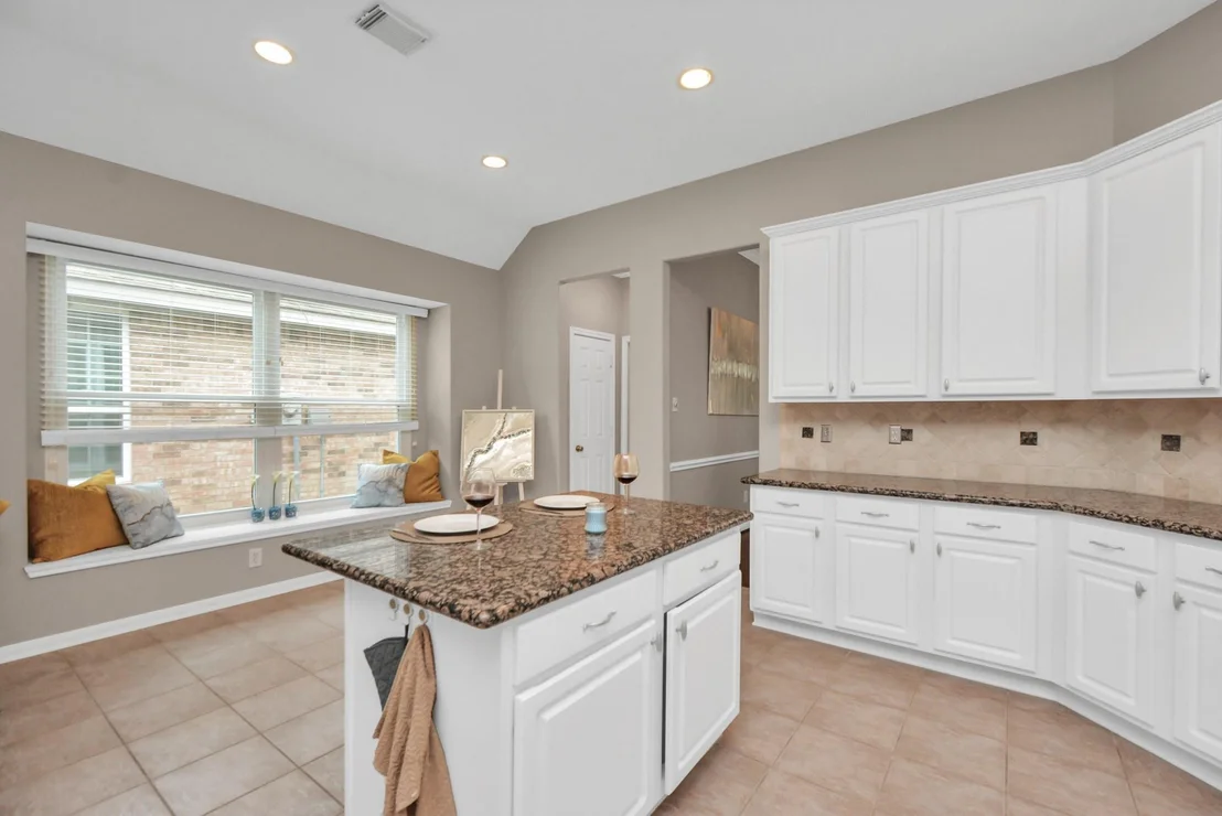 Photo of 23939 River Place Drive