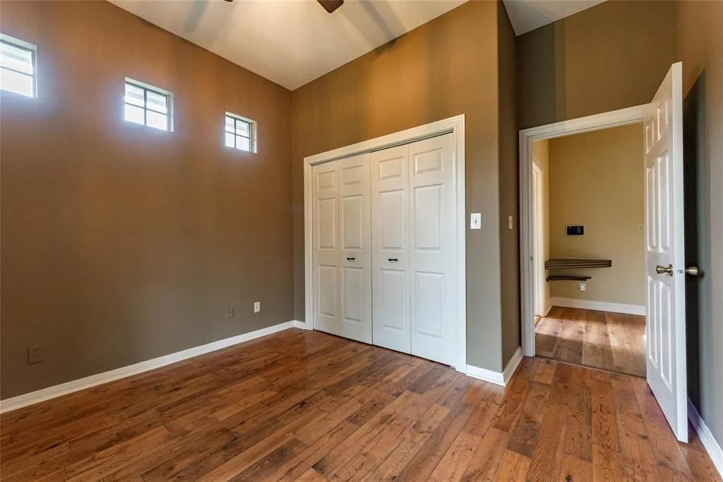 Photo of 2209 Oak Drive