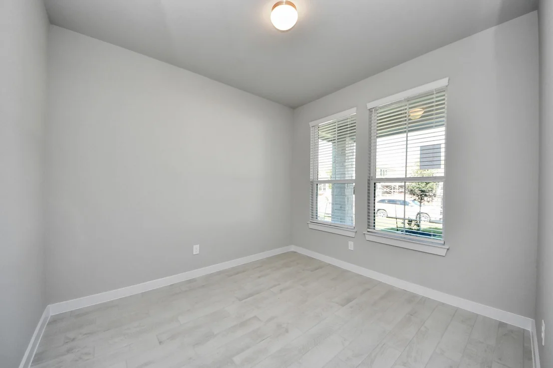 Photo of 16027 Sycamore Maple Lane