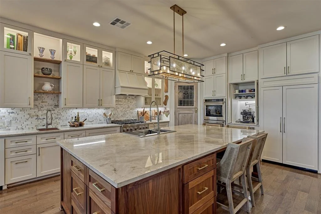 Photo of 925 Paradise Lane