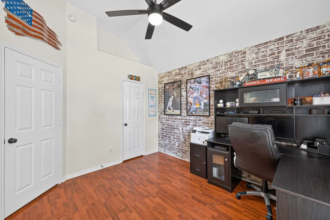 Photo of 16027 Charterstone Drive