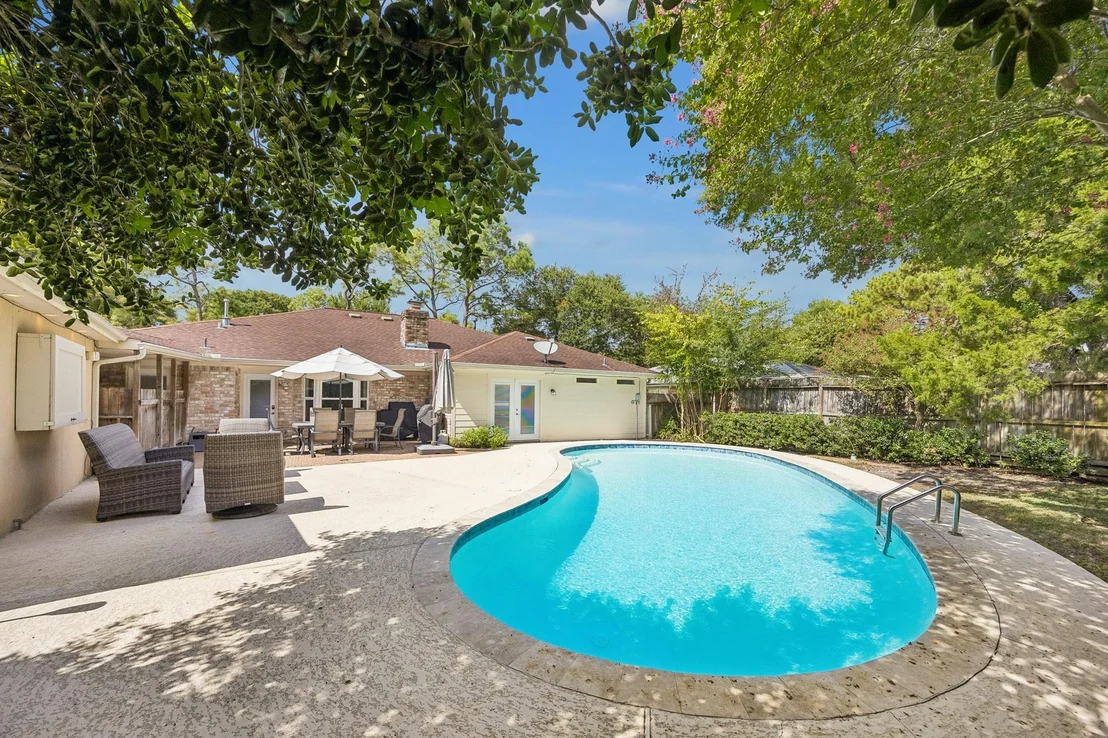 Photo of 10907 Overbrook Lane