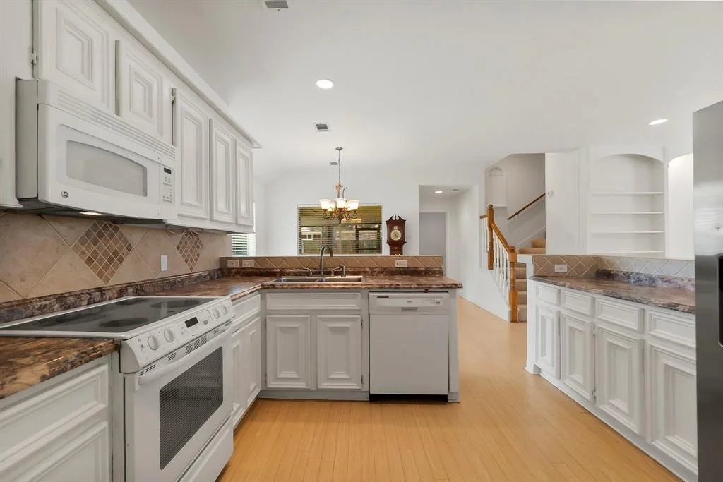 Photo of 5341 Lakeshore Drive