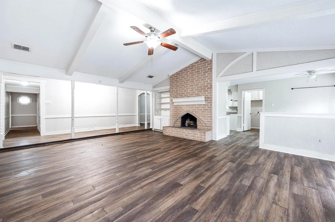 Photo of 7526 Antoine Drive