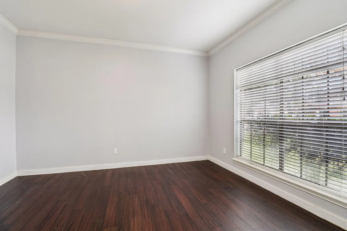 Photo of 8003 Oceanside Drive